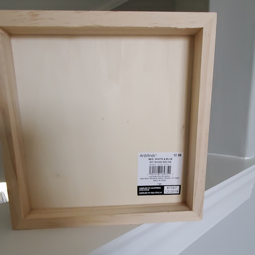NWT DIY WOOD DECOR - Picture 2 of 4